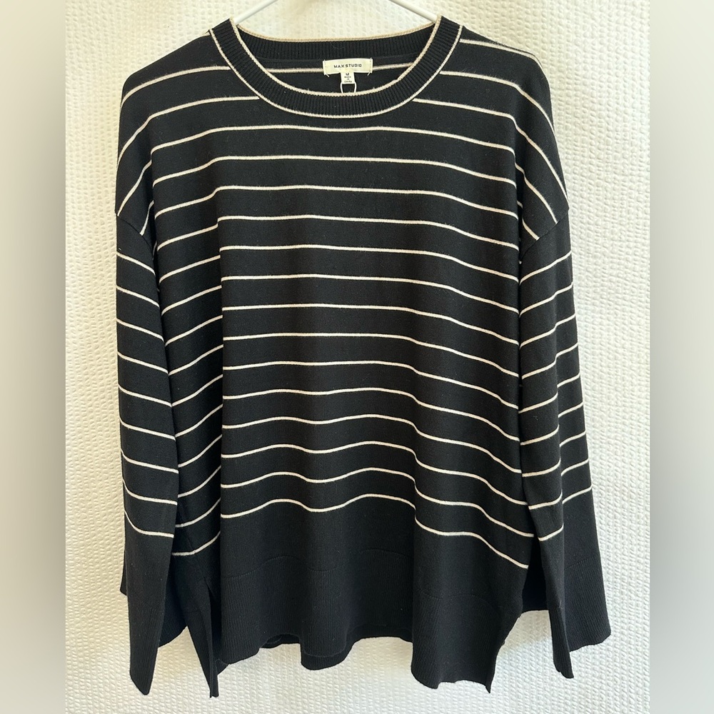 MAX STUDIO Black Bone Striped Crew Neck Knit Sweater Medium NWT Lightweight